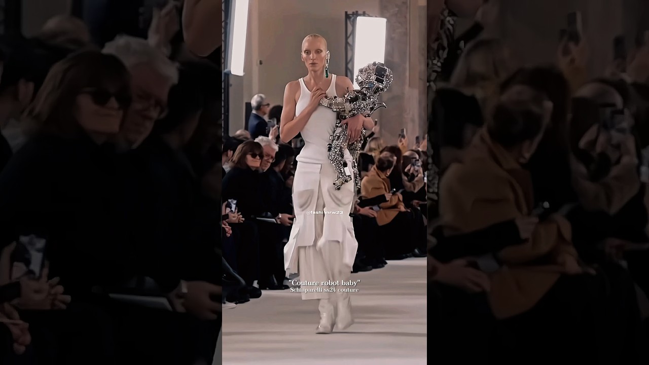 Couture robot baby🩶 for Schiaparelli ss24 couture.✨
