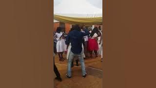 one corner dance papapaa😃💌