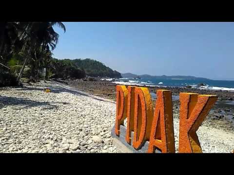Pantai Berbatu Pidakan Pacitan nan Elok Pantai Berbatu Pidakan Pacitan nan Elok