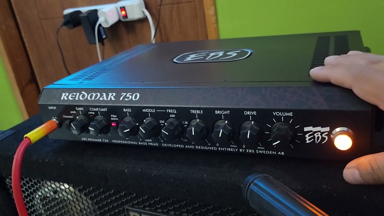 EBS Reidmar 750 ベース用アンプ EBS Reidmar 750 - Cabezal para Bajo - YouTube