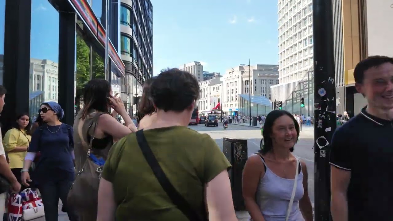 Central London 4K Walking Tour | Charing Cross Road End to End Walk