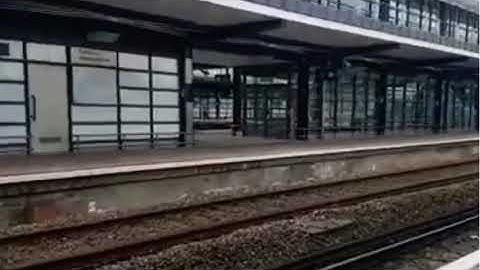 Class 707s ( Southeastern ) ( 707 003 & 707 004 ) depart Ashford International on driver training.