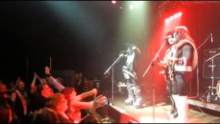 Dressed 2 Kill - Tour Tech 2015 - Shout It Out Loudrock N Roll All Nite