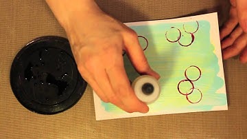 Studio SN: Cardmaking with Ranger Distress Paint and Dylusions