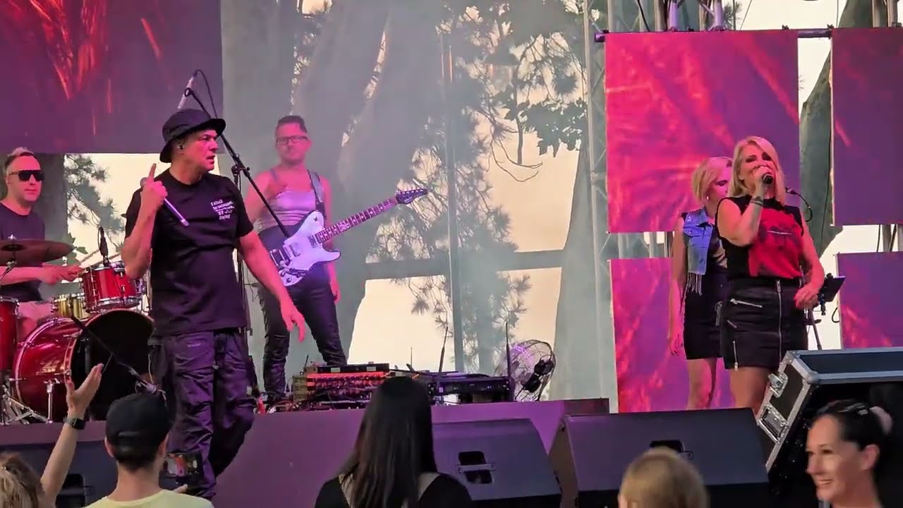 Groovehouse koncertjéből - 2025 Siófok Pünkösdi Szezonnyitó