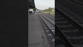 tren llegando a estacion Charata, Chaco