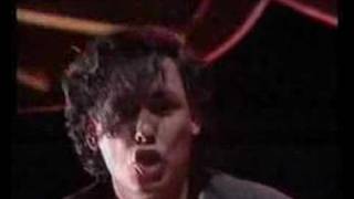 The Associates - 18 Carat Love Affair (Top of the Pops)