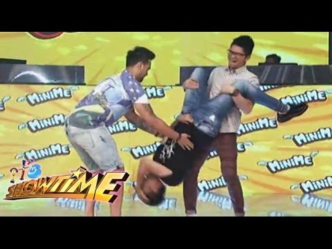 Vice at Vhong kinabog ang XB Gensan sa dance exhibition | It's Showtime