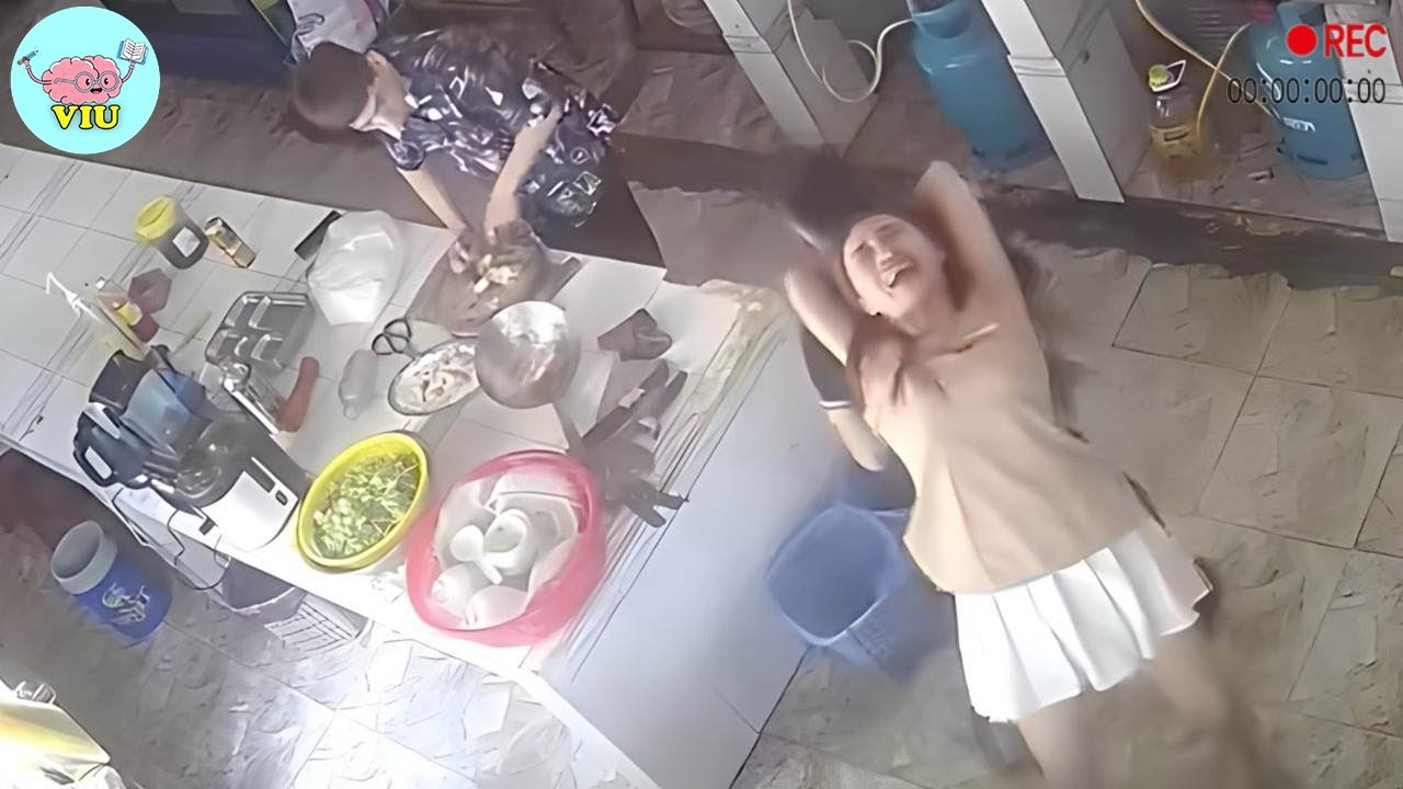 100 реальных сюрпризов, запечатленных на камеру 😱 – Вы не поверите, что произойдет дальше