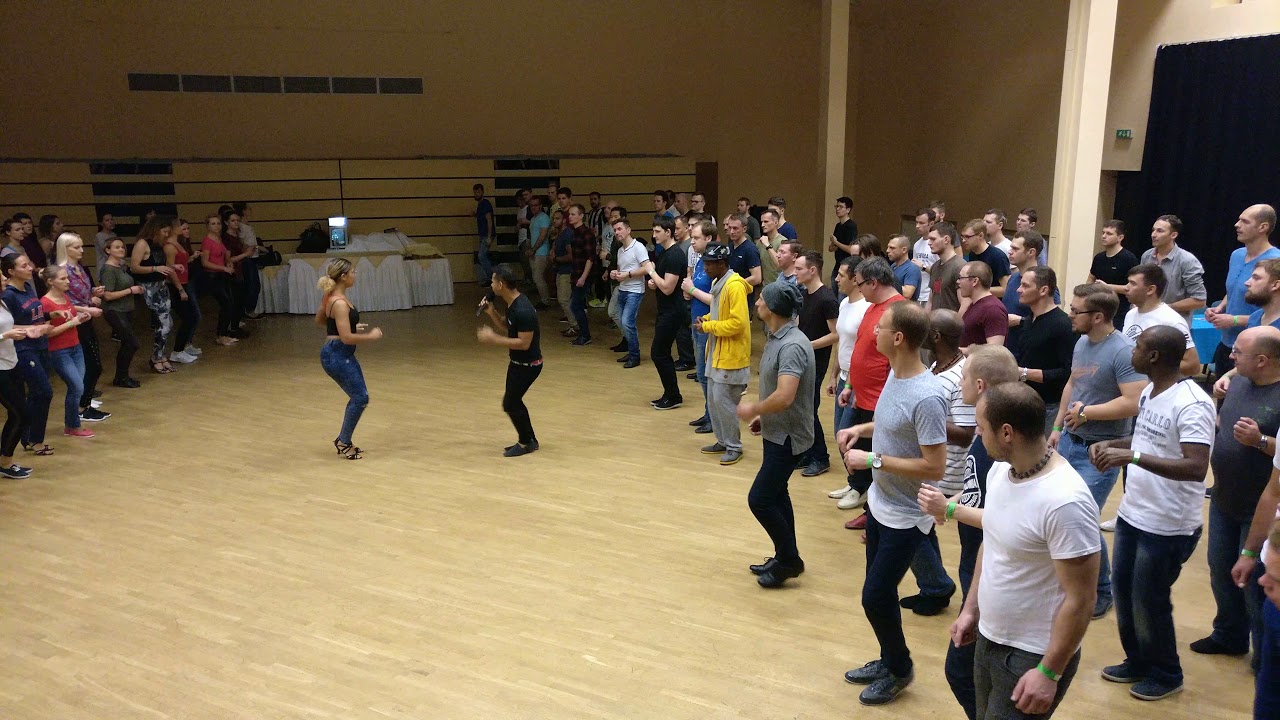 Frans & Sarah - kizomba class warmup