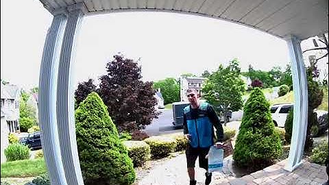 Amazon Worker Disregards Eufy SmartDrop