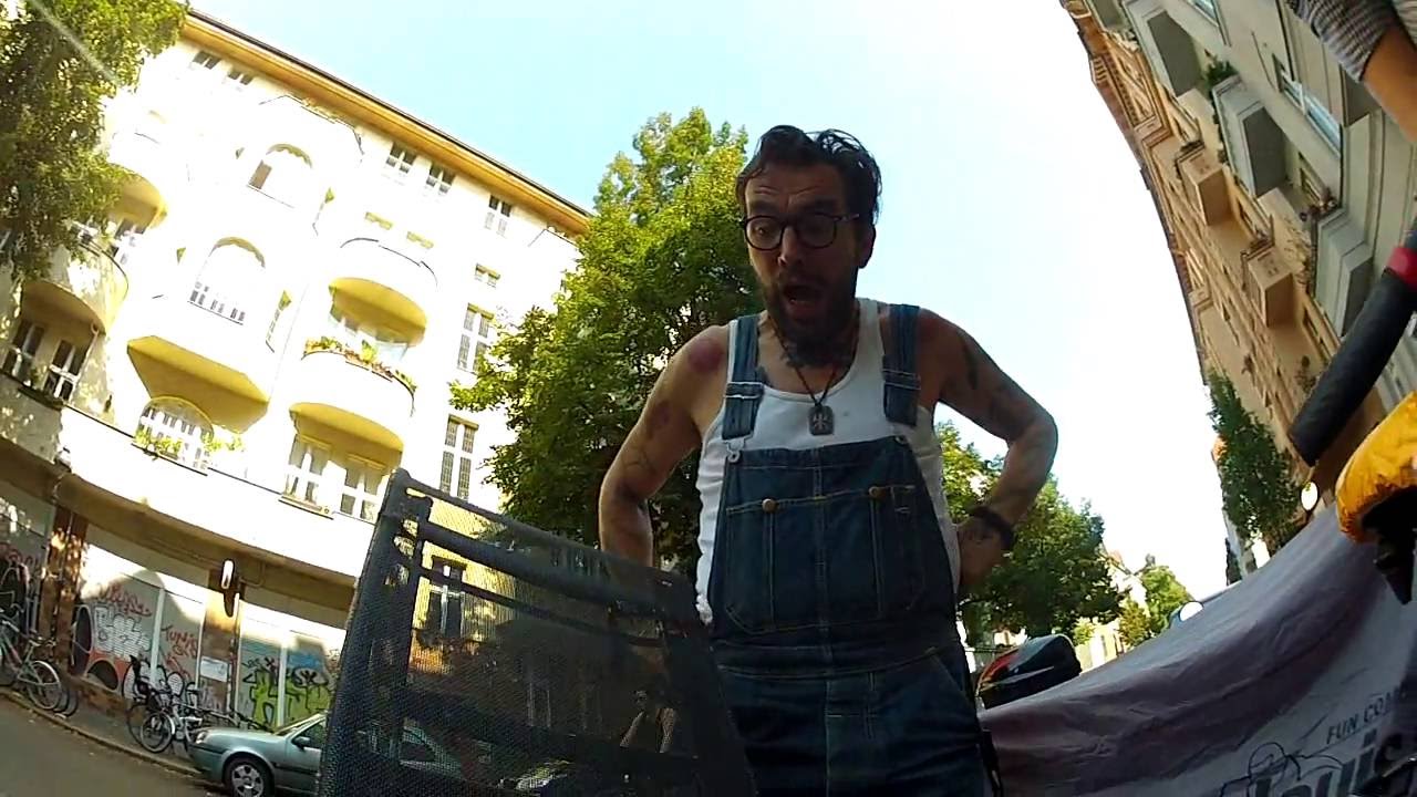 Alex testet Sesselrad - YouTube