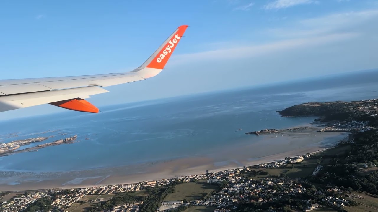 EasyJet A320 CEO departing Runway 09 at Jersey Airport July 2025