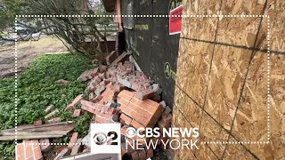 Explosion hits NY house as rental family moves in