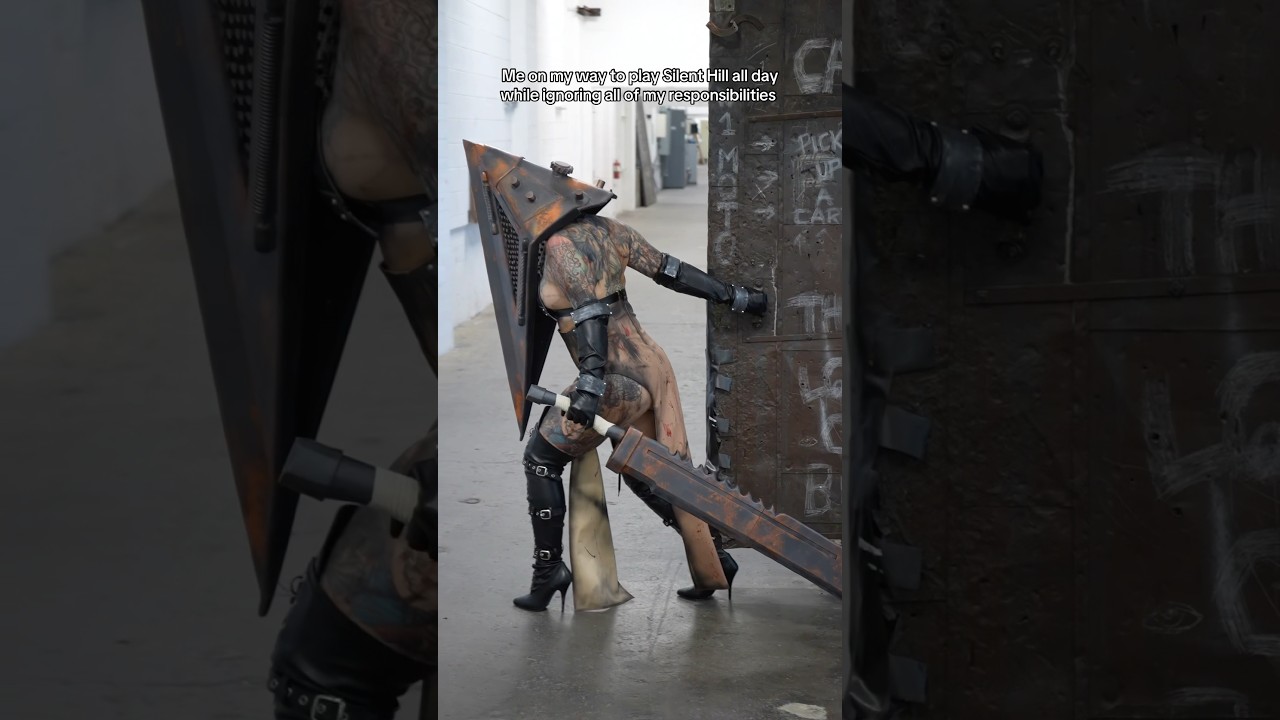 Have you been playing? #pyramidhead #silenthill #silenthillcosplay