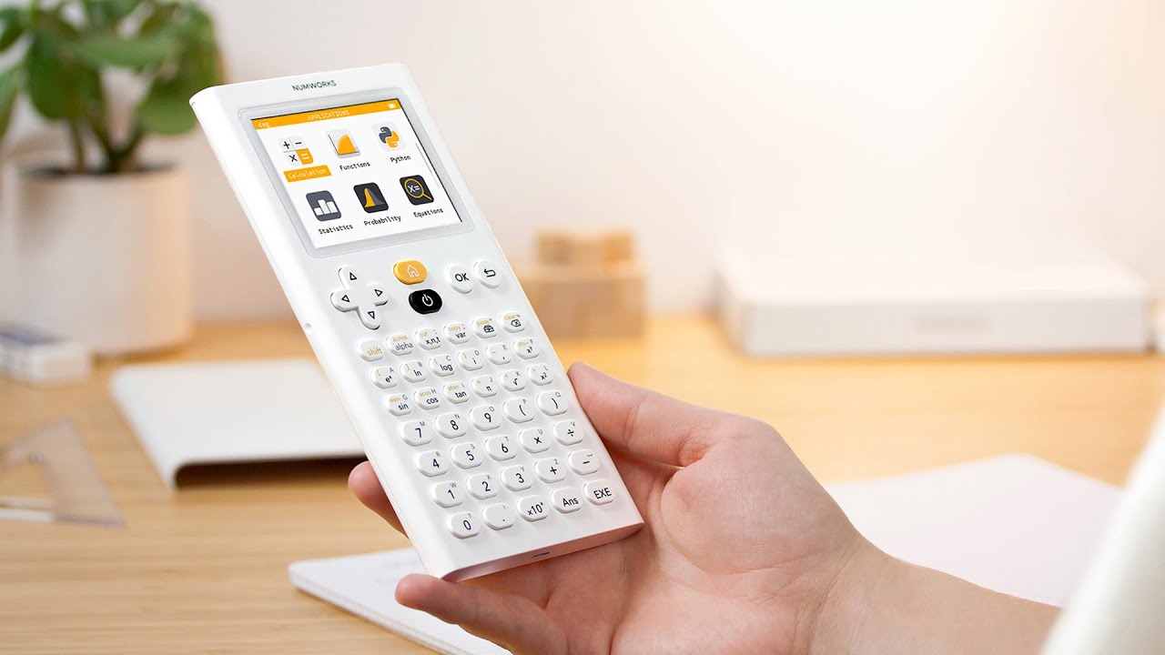 NumWorks Graphing Calculator Review: What Should You Expect From It? 