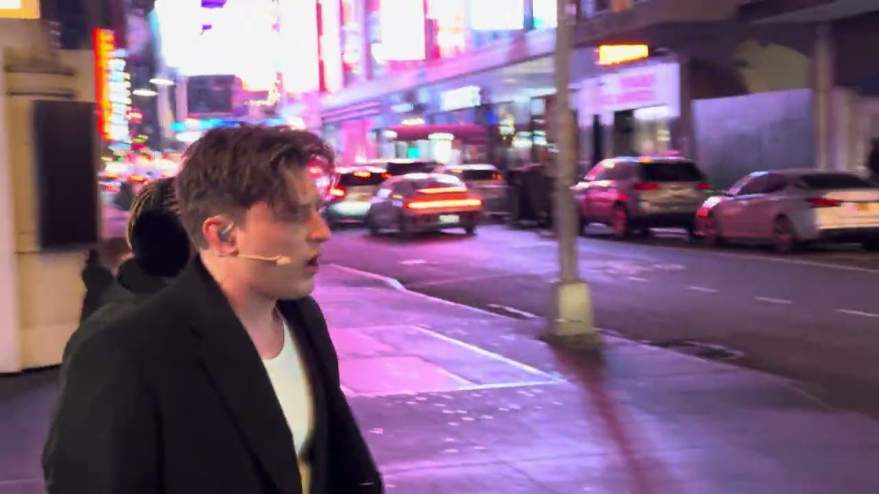 Sunset Blvd. Act 2 opening scene