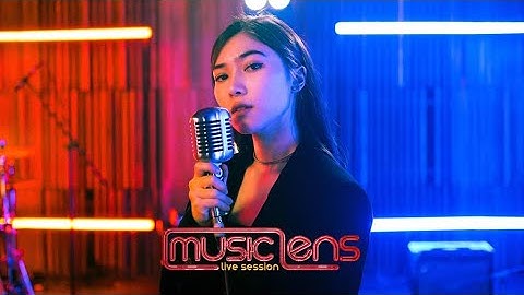 Music Lens: Isyana Sarasvati – Luruh (MusicLens Live Session)