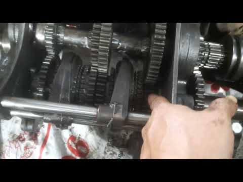 Video máy cày ISEKI. chi tiết tháo lắp hộp số iseki 554 và... - youtube