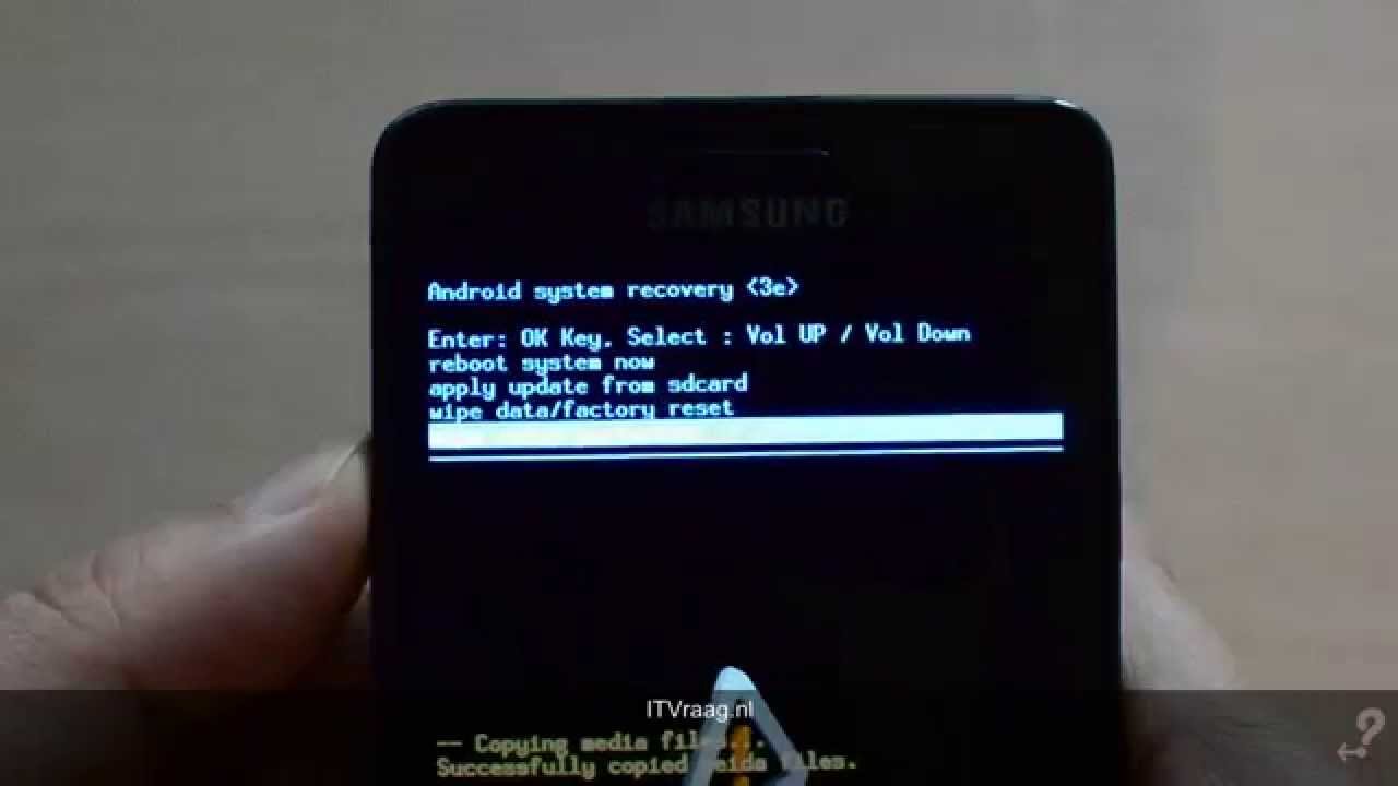 Academie Aanval man Samsung Galaxy S2 - Hard reset (ITVraag.nl) - YouTube
