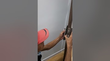 Quá trình lắp đặt bộ khóa cửa nhựa giả gỗ composite