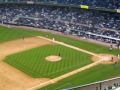 Serena Williams throwing out first pitch at Yankee Stadium (2009/08/28)