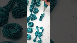 أول خطوة في تزيين الكيك للمبتدئين (كيك ديكور) - First Step To Cake Decorating (Cake Decor)