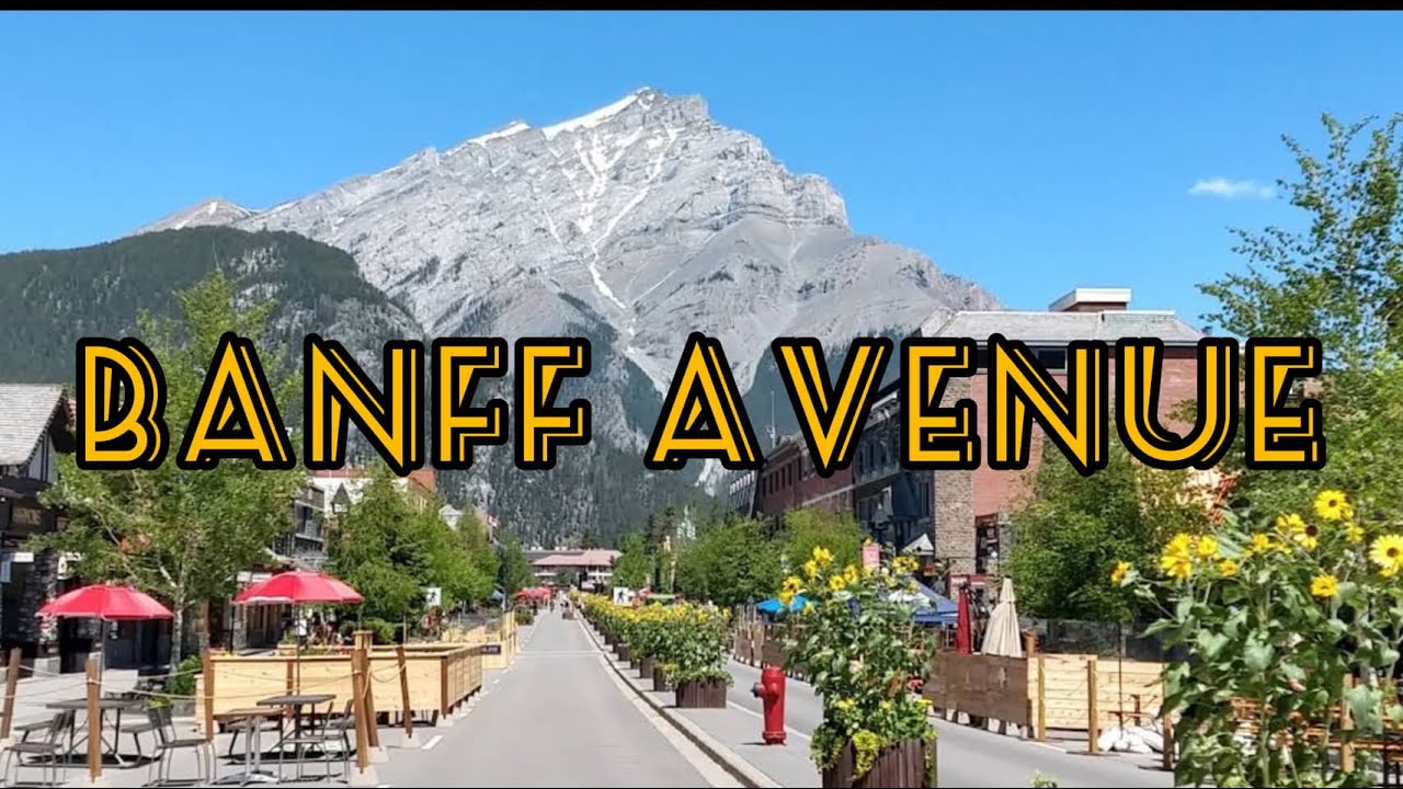 Canada 🇨🇦🇨🇦🇨🇦 Banff Avenue