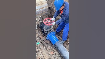 Pipeline valve installation - good tools and machinery make work more efficient