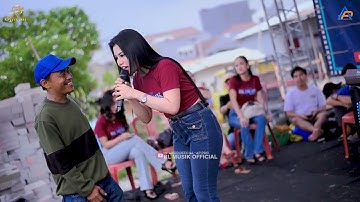 GOYANG DUMANG - SYAHLA AYU - BLMUSIK LIVE IN WADAS KALIDERES JAKBAR
