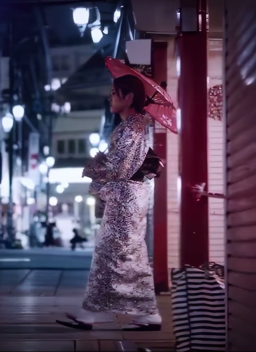 “The next station is…Shibuya” The night atmosphere of Japan