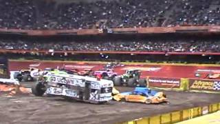 Avenger Freestyle at Monster Jam in Syracuse at the Carrier Dome 2011