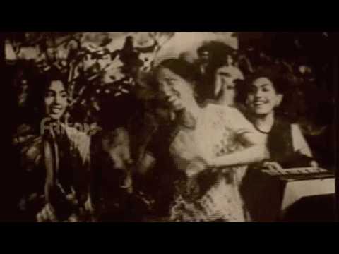 film bari behen 1949..lata mangeshkar & premlata:chup chup kare ho zaroor koyi baat hai