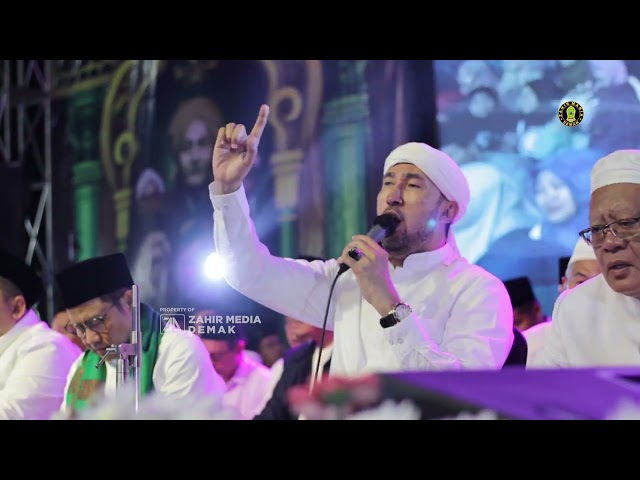 Habibi Yaa Muhammad & Yaa Habibal Qolbi Majelis Azzahir || Live Alun-Alun Demak class=