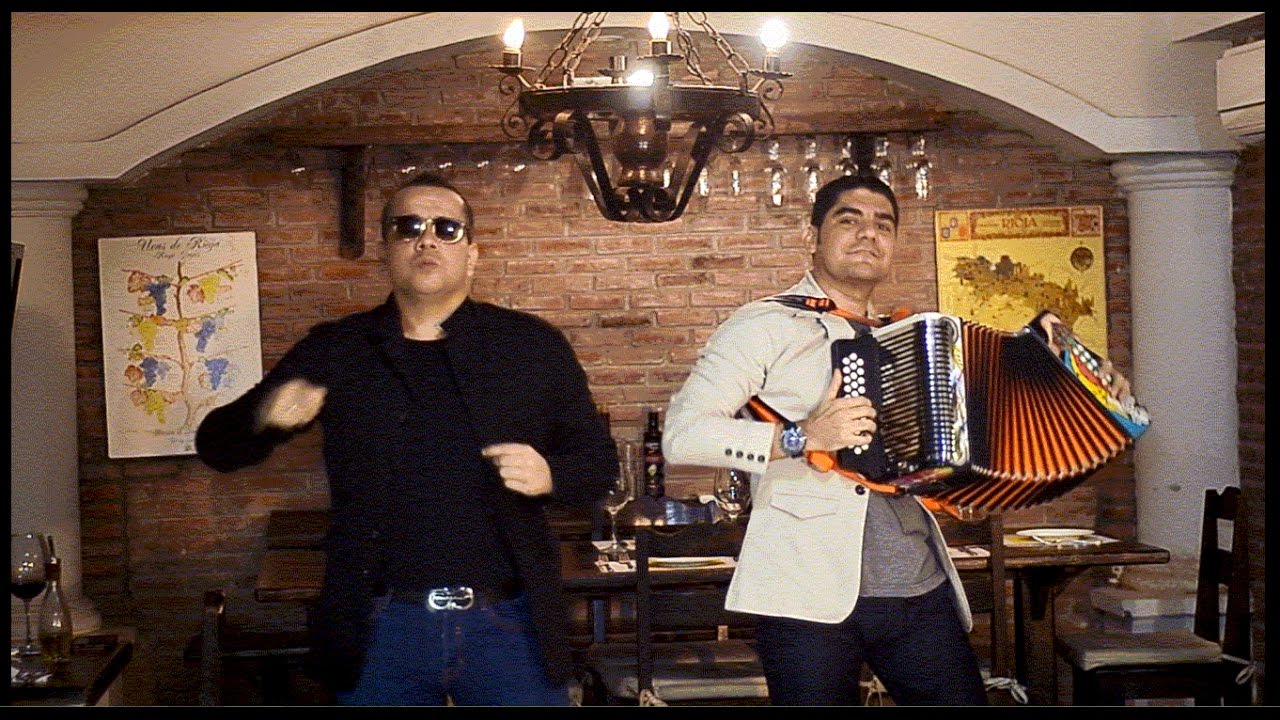19 Dias Y 500 Noches Lyrics