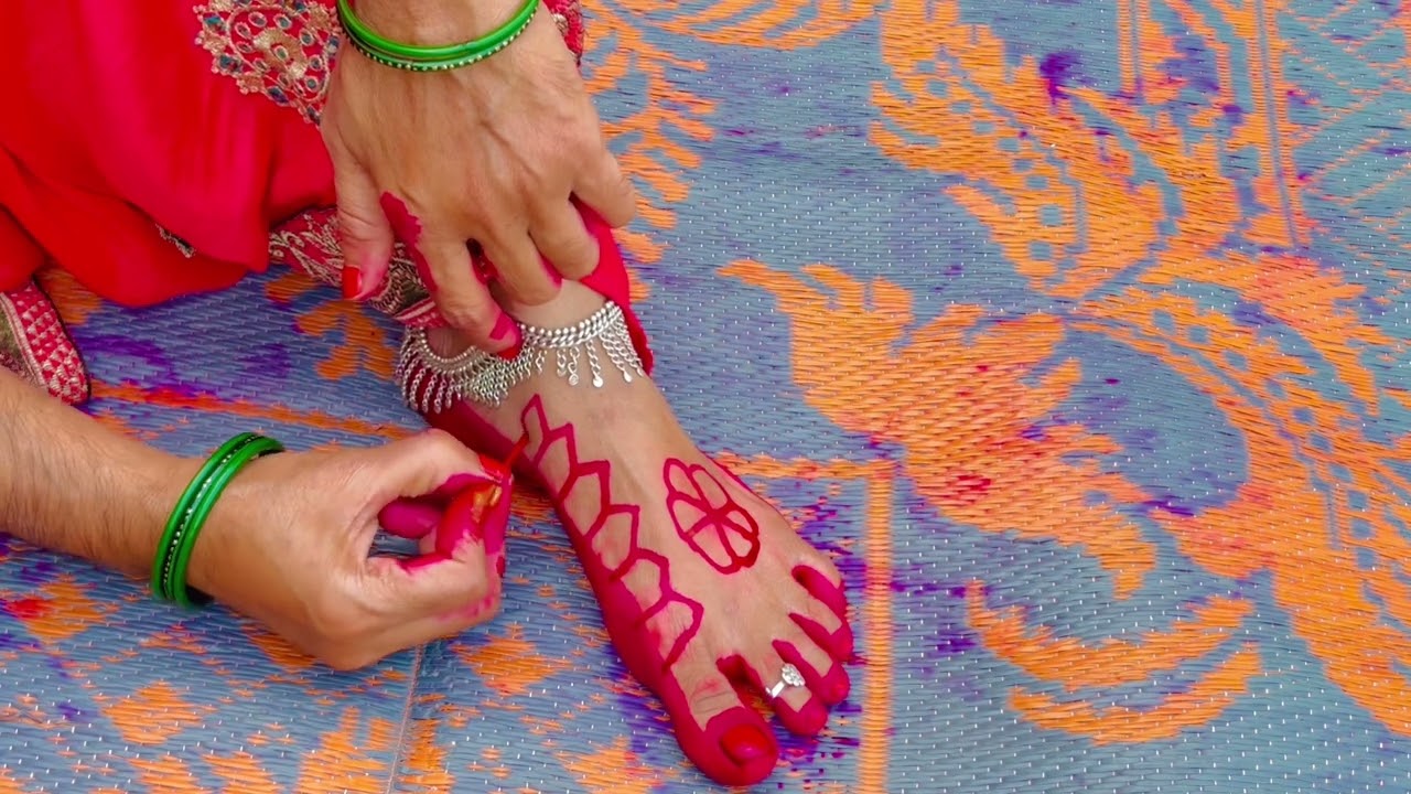 सुँदर त्रीभुजवाली अलता डिजाइन | kusum alta design