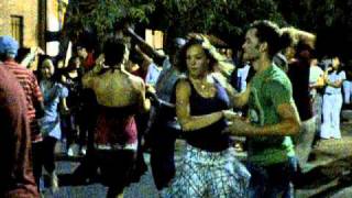 SalsaInThePark-Dancing3.AVI