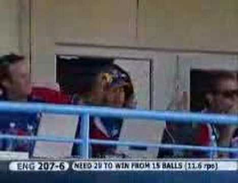 Paul Nixon's Reverse Sweep off Murali