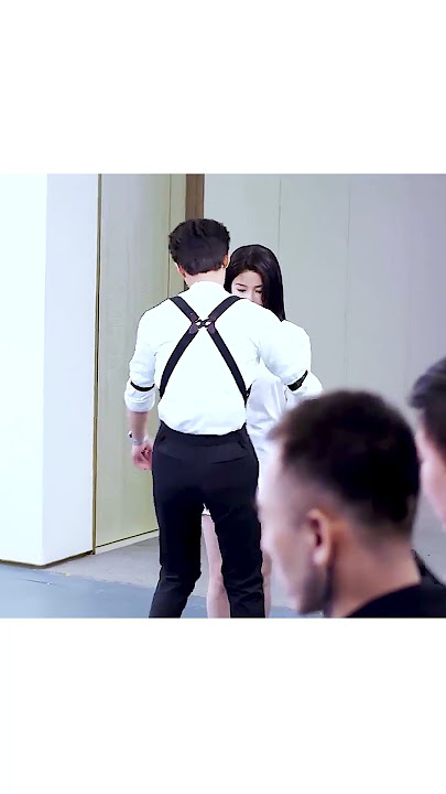 Their boss is her personal bodyguard😂  | Love Strikes Back | YOUKU Shorts