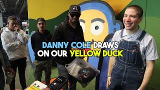 Danny Cole Draws on our Yellow Duck! | Veecon 2022