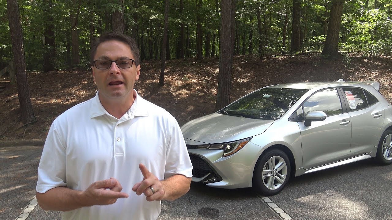 2019 Corolla Hatchback - SE Review and test drive (Part 9)