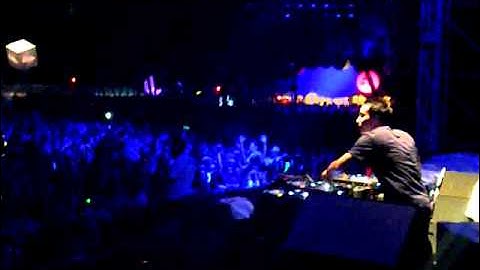 ZoukOut 2010 - Laidback Luke - One