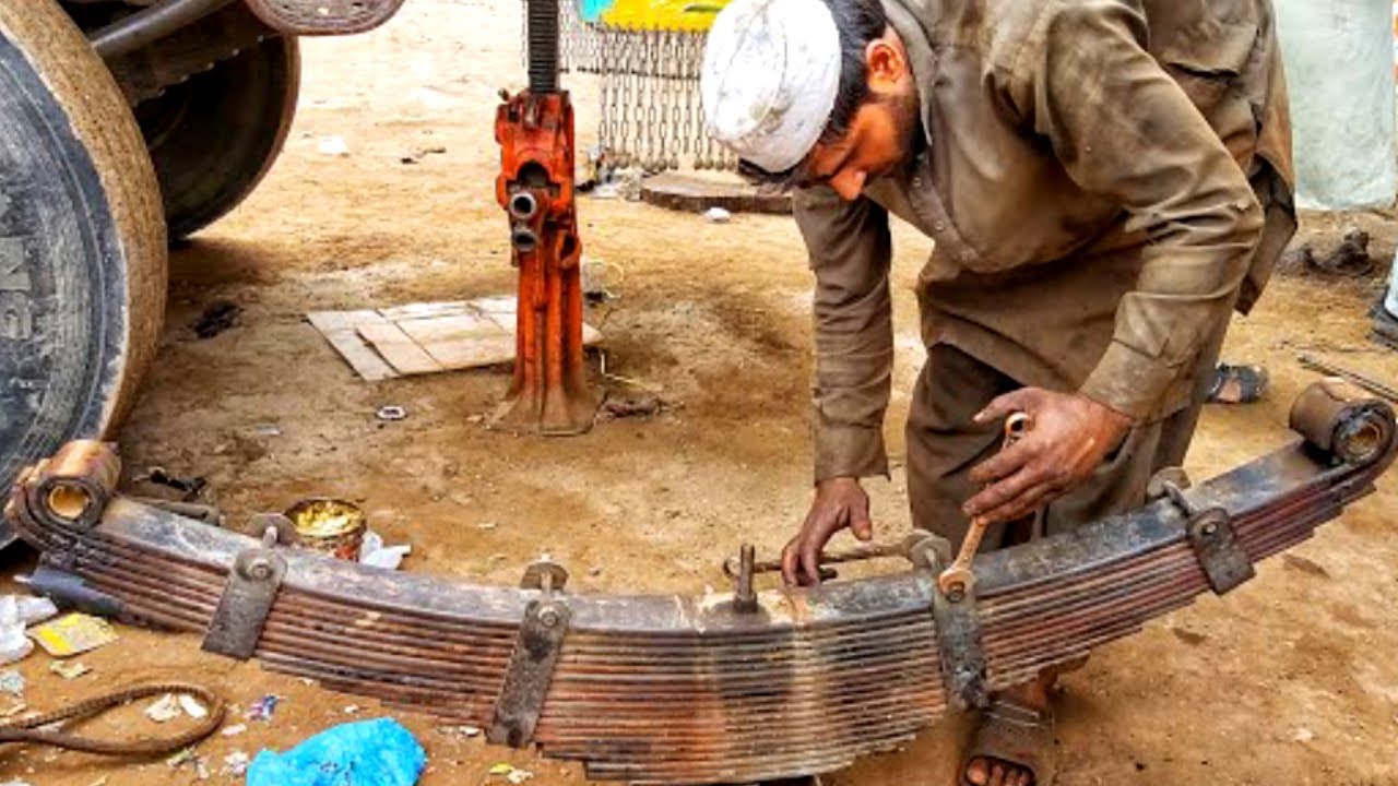 Fixing A Isuzu truck Suspension System Leaf Spring Complete Video