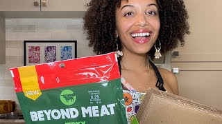 Trying VEGAN Beef Jerky for the first time!