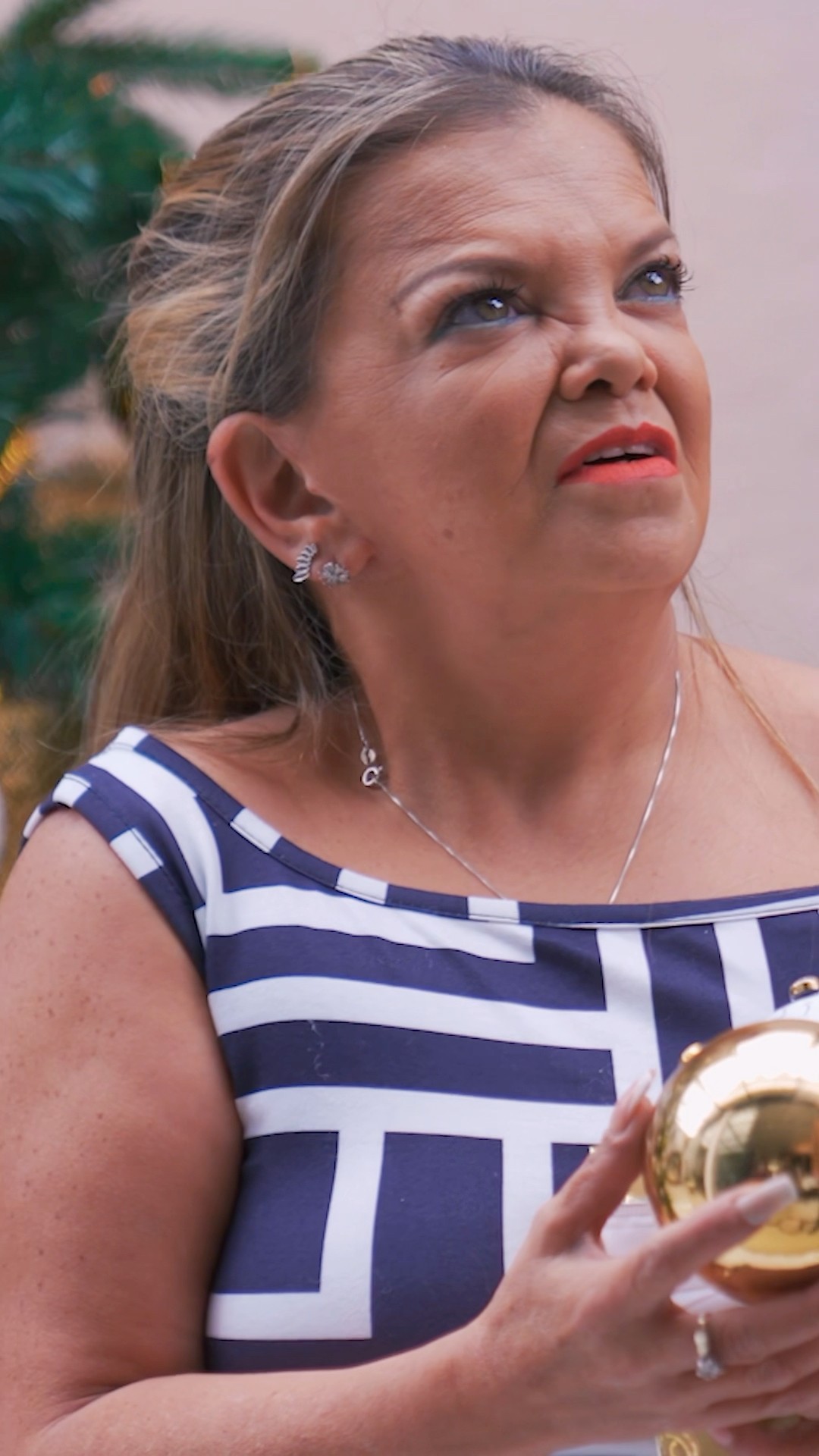 Por esta razón no le gusta Navidad ? #luzmaria