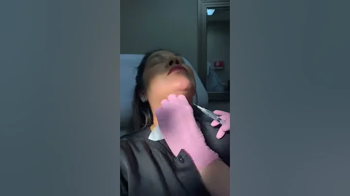 Fort Worth, TX Dermatologist performs Kybella inje...