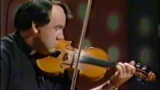 Fr. Séamus Quinn plays The Red-Haired Boy (aka The Beggarman) hornpipe on fiddle chords