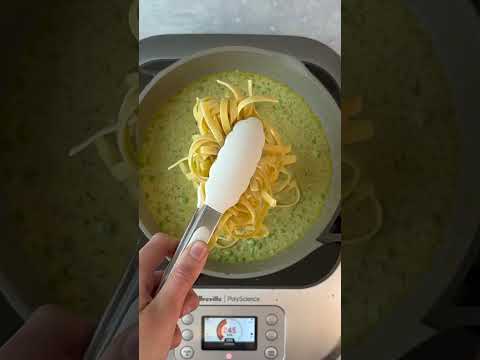 Pesto Pasta with Prosciutto & Peas