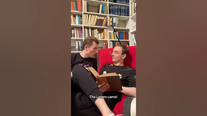 Caps reads the best Christmas stories 🥰 #leagueoflegends #keshaeuw #g2esports #esports #christmas