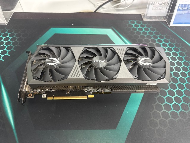 Zotac RTX 3070 Ti AMP Holo 8GB — FurMark Benchmark | 7779 Points
